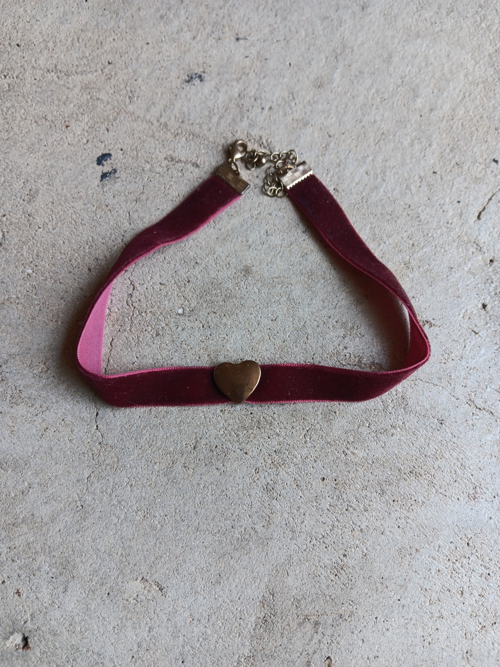 Vintage Velvet Brass Heart Choker Necklace - Burgundy